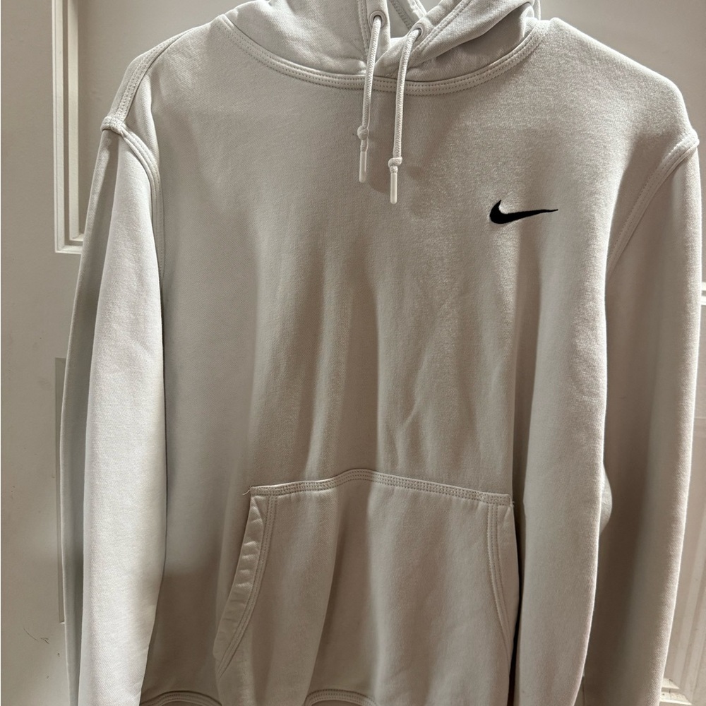 Nike Men's Light Gray Hoodie
